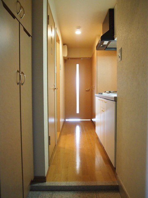 ※同仕様写真含む(玄関)