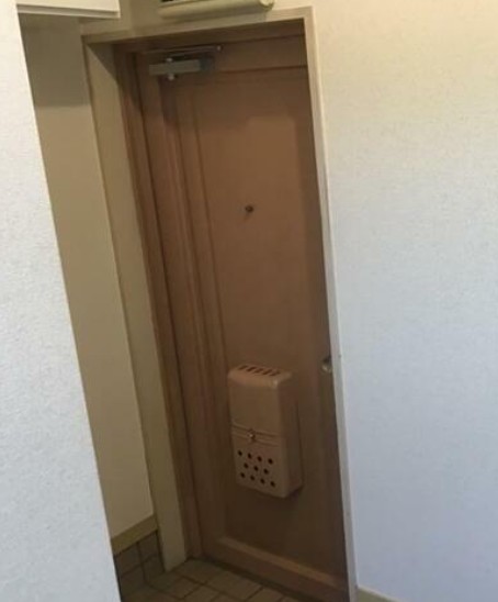 (玄関)