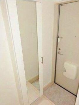 (玄関)