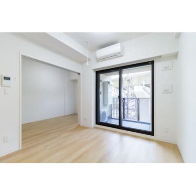 ※写真は同タイプ住戸です。(居間)