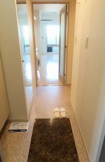 (玄関)
