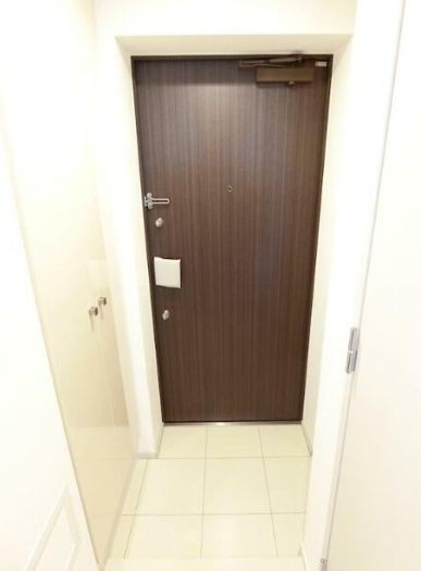 (玄関)