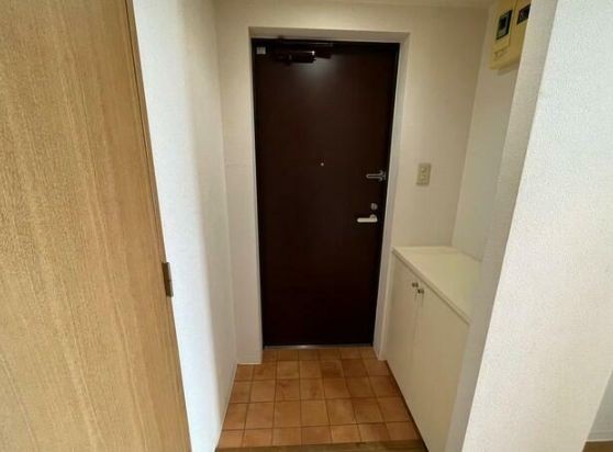 (玄関)
