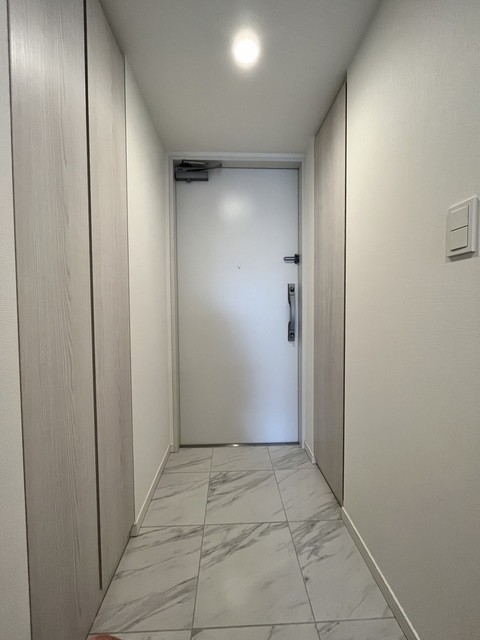※写真は同タイプ住戸です。(玄関)