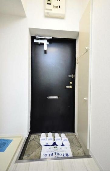 (玄関)