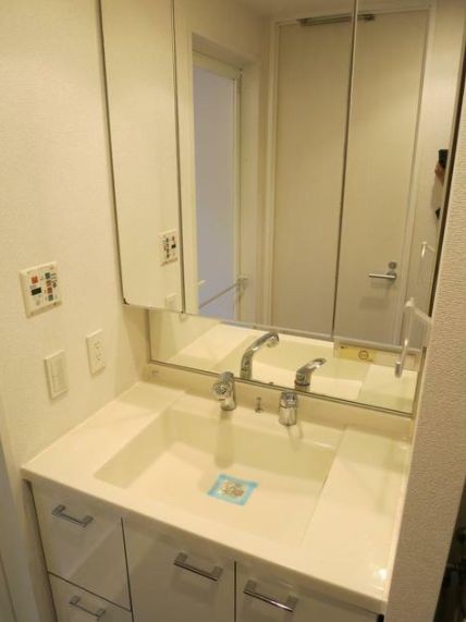 ※同仕様写真含む(内装)