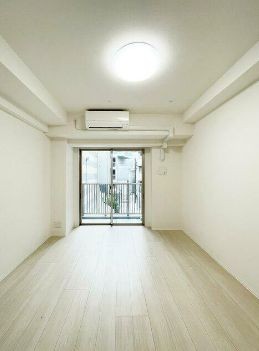 (居間)