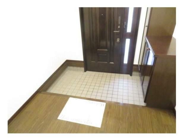 (玄関)