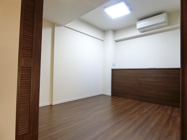 (居間)