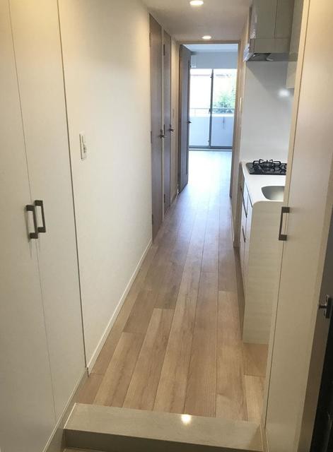 ※写真は同タイプ住戸です。(玄関)