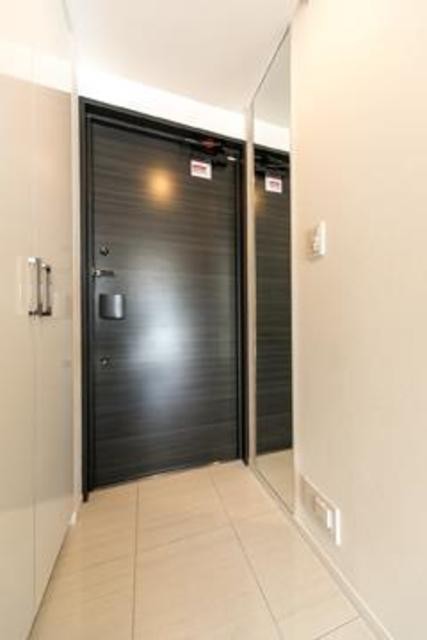 ※写真は同タイプ住戸です。(玄関)