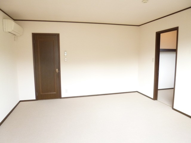 １０帖主寝室(居間)