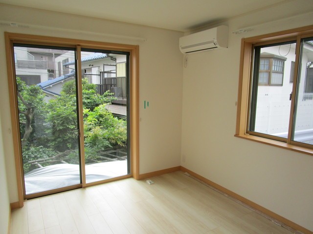 (居間)