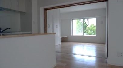(居間)
