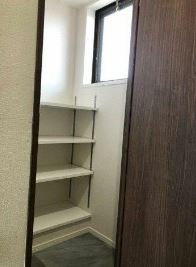 (玄関)