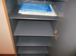 (玄関)