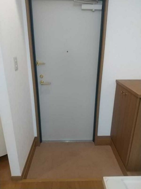 (玄関)
