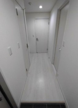 (玄関)