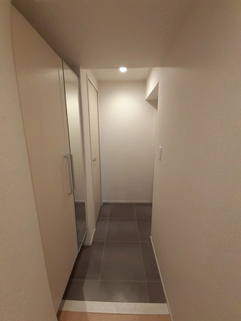 (玄関)