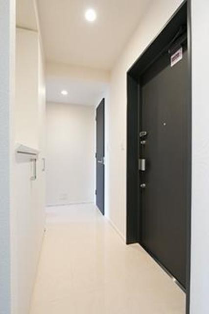 ※写真は同タイプ住戸です。(玄関)