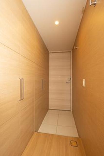 ※写真は同タイプ住戸です。(玄関)