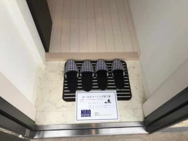 (玄関)
