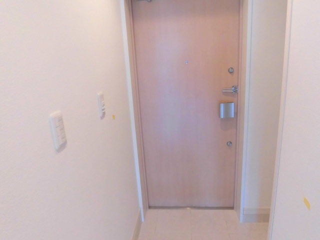 ※他部屋の画像を使用しています。(玄関)
