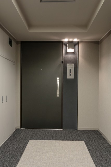 ※写真は同タイプ住戸です。(玄関)