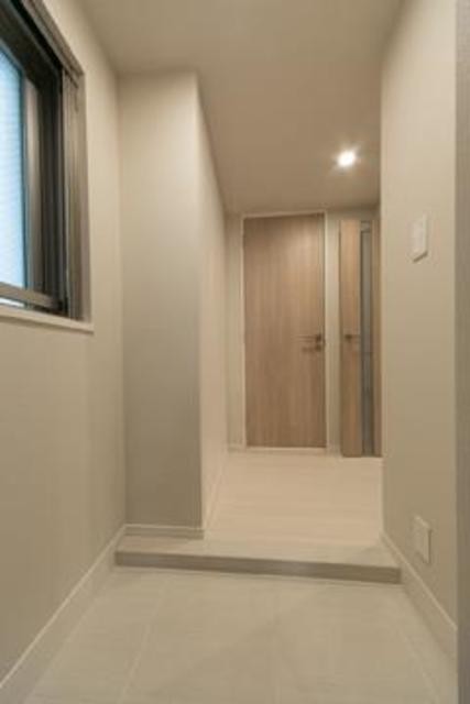 ※写真は同タイプ住戸です。(玄関)