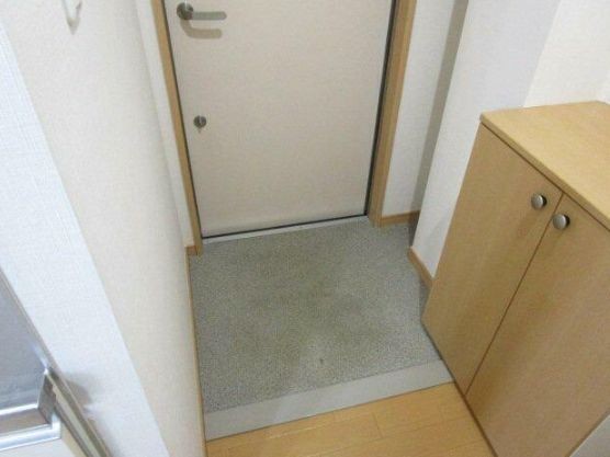(玄関)