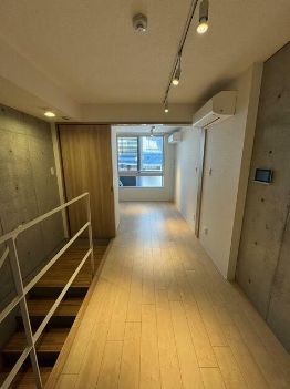 (居間)