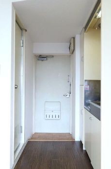 (玄関)