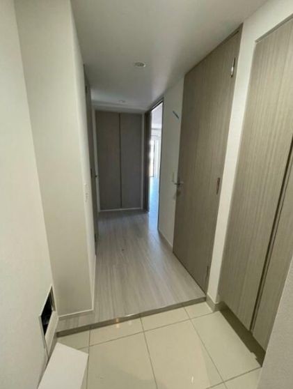 (玄関)