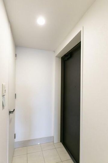 (玄関)