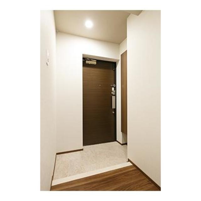 ※写真は同タイプ住戸です。(玄関)