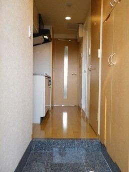 (玄関)