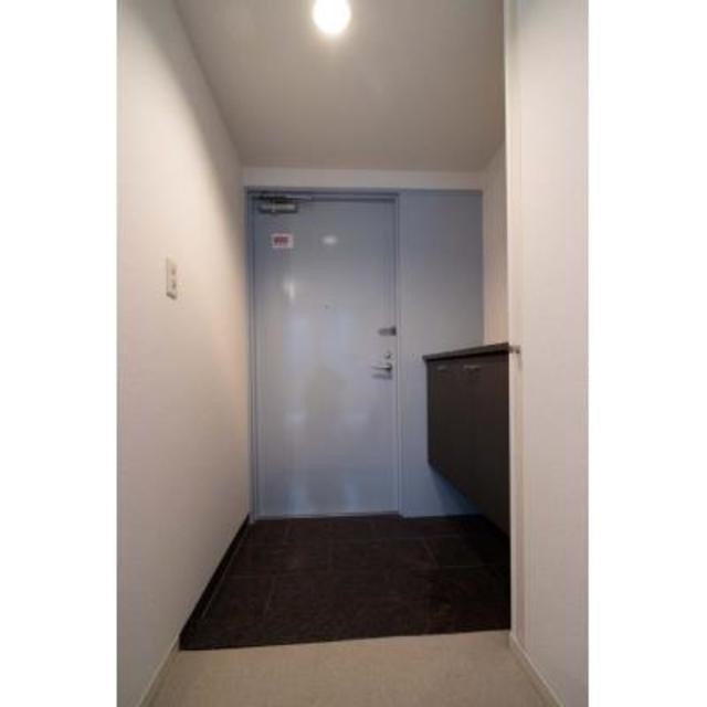 ※写真は同タイプ住戸です。(玄関)