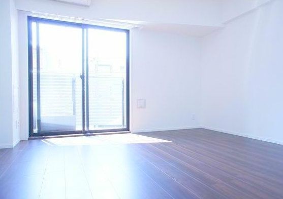 ※同仕様写真を含む(居間)