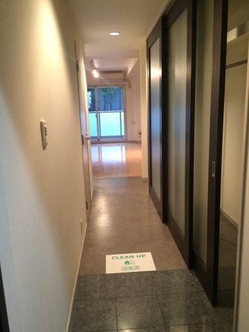 ※同仕様写真含む(玄関)