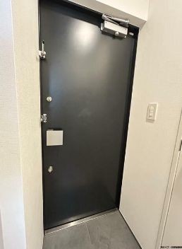 ※同仕様写真を含む(玄関)