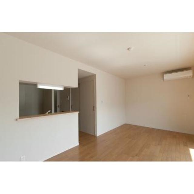 ※写真は同タイプ住戸です。(居間)