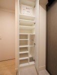 ※同仕様写真を含む(玄関)