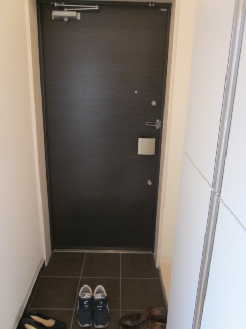 ※他部屋の画像を使用しています。(玄関)