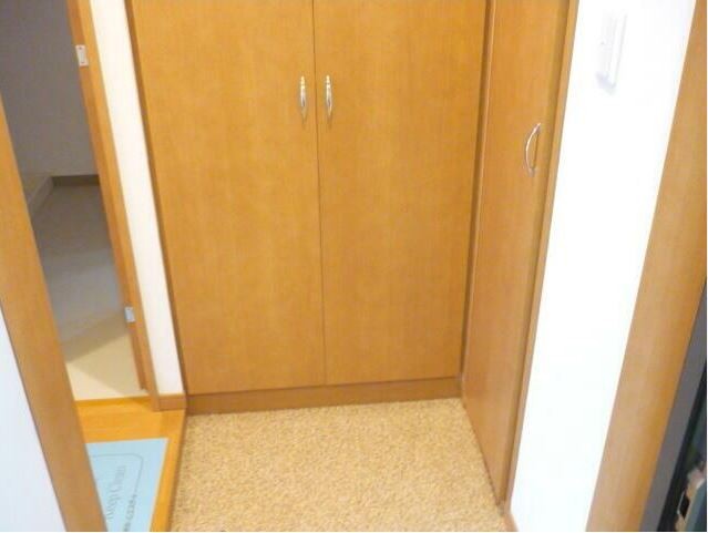 (玄関)