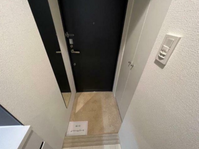 (玄関)