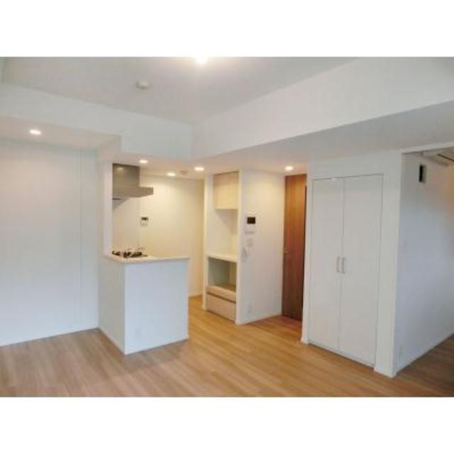 ※写真は同タイプ住戸です。(居間)