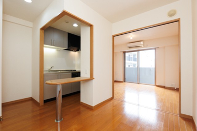 ※写真は同タイプ住戸です。(居間)