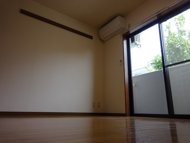 (居間)