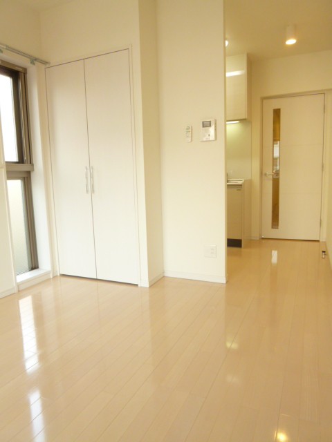 (居間)