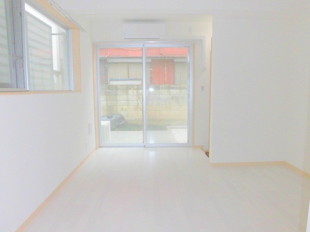 (居間)